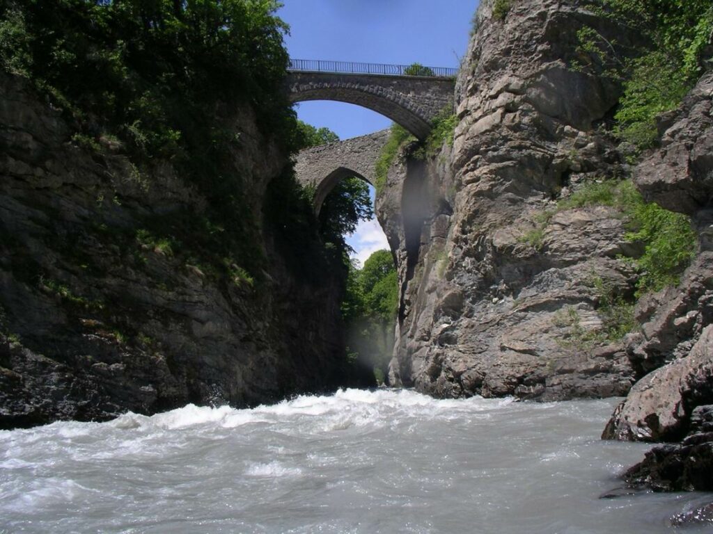 rafting france La rivière Ubaye dans les Alpes du Sud